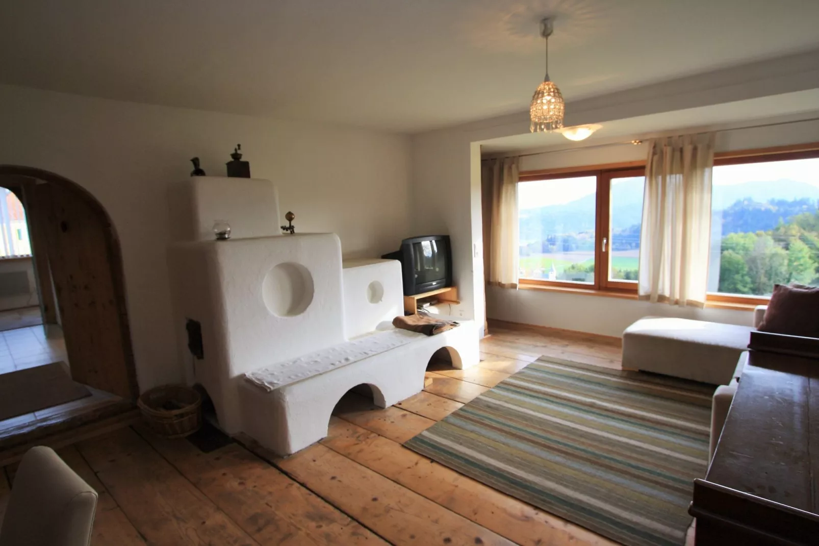 Grosser Troadkasten-Living room