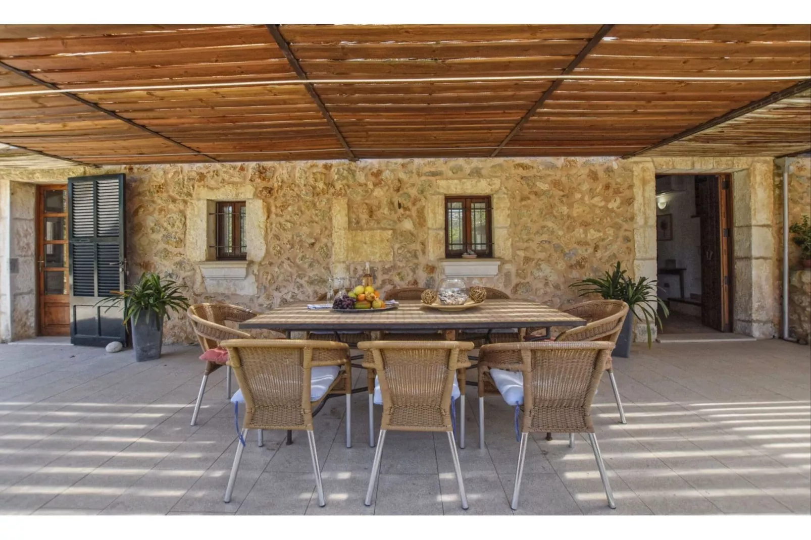 Cadernera-Terrace balcony