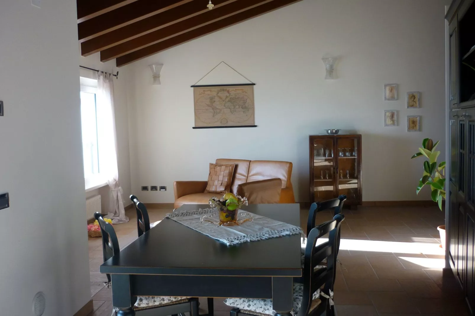 Belvedere 2-Living room