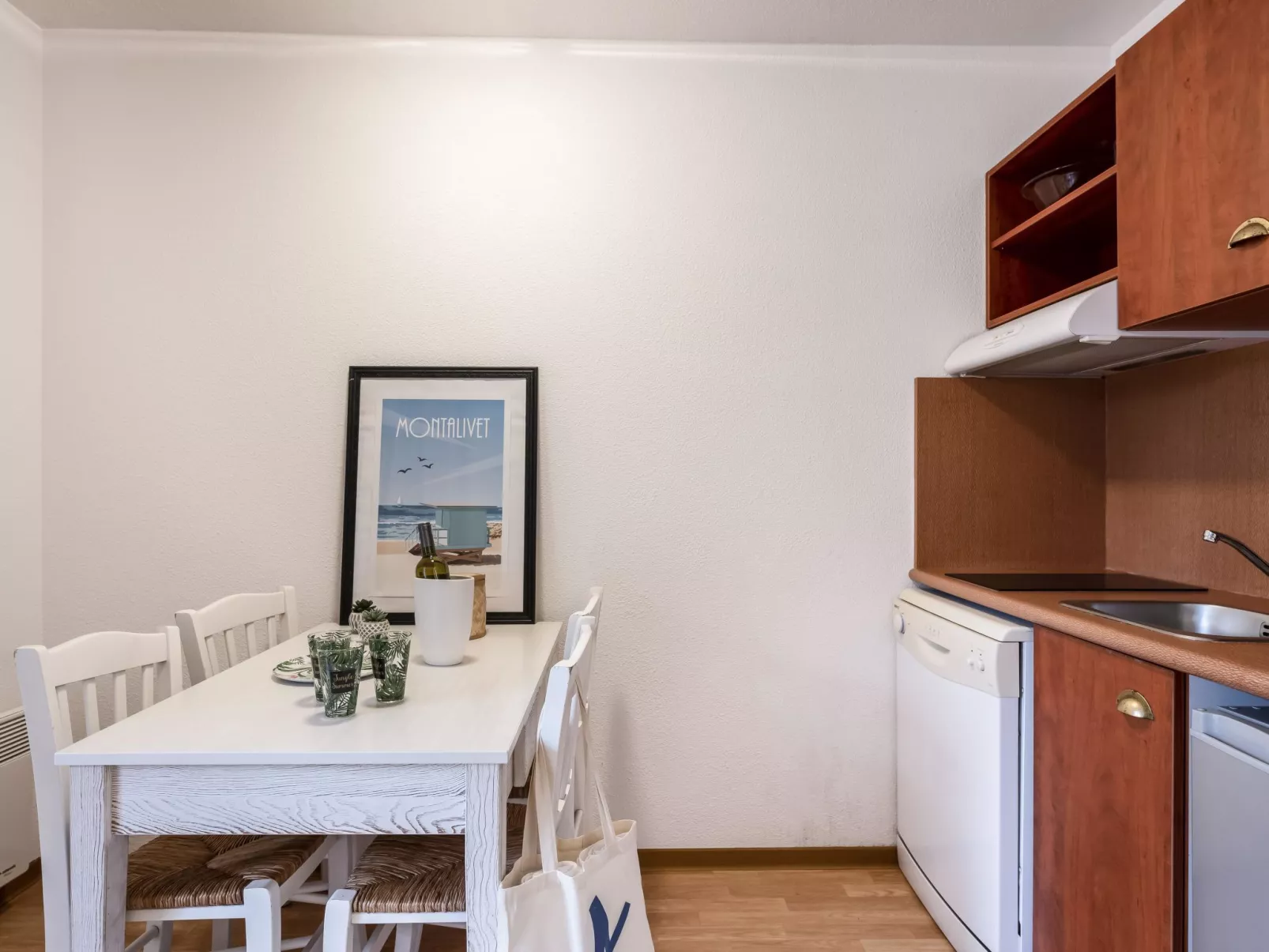 Les Alcyons Studio Cabine-Inside