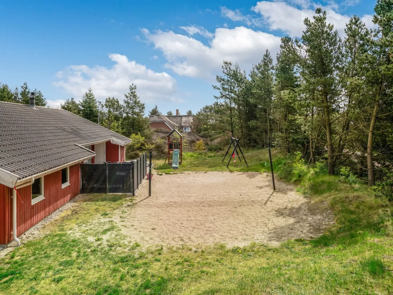 "Livni" - 3.8km from the sea-Outside