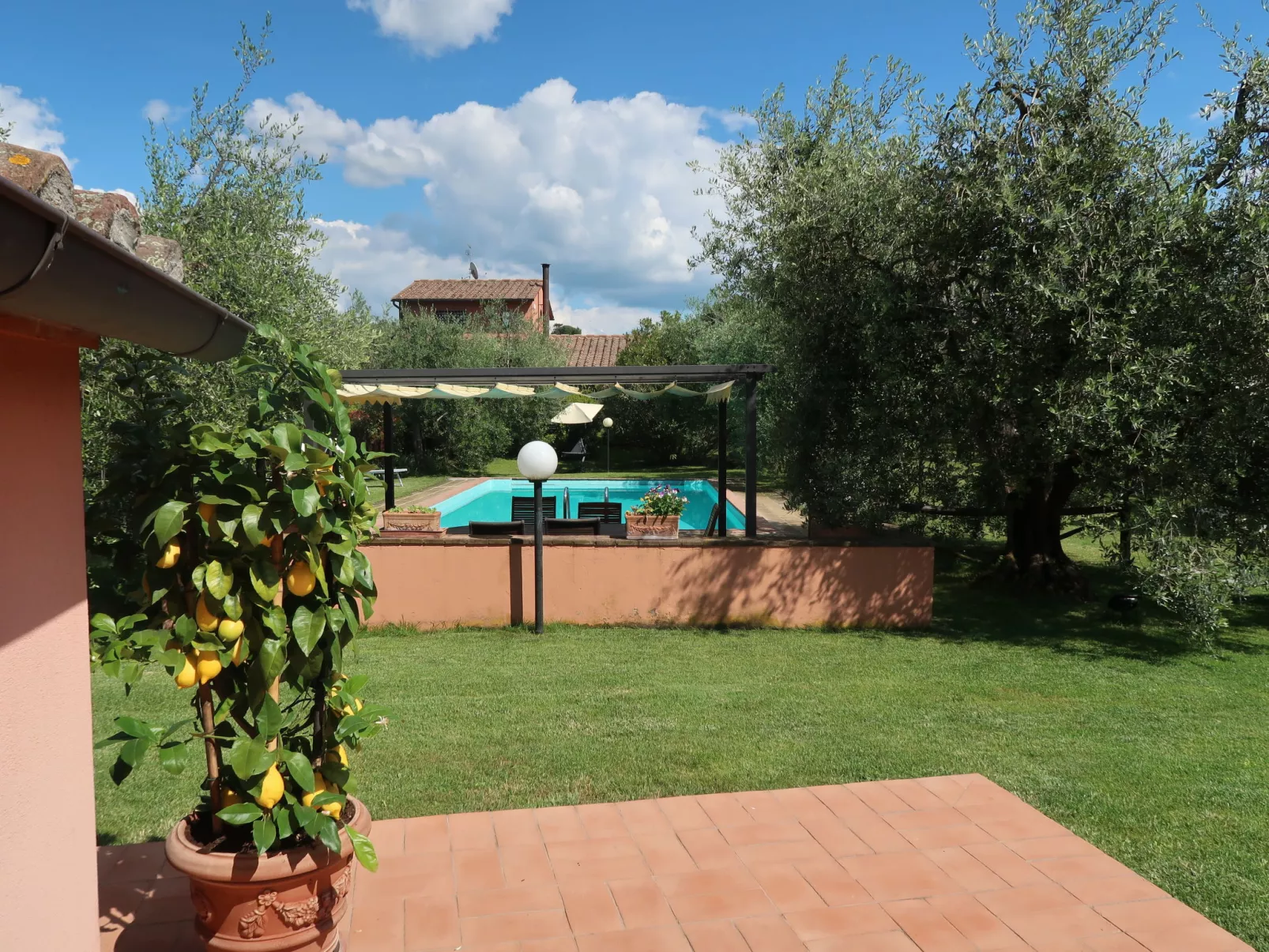 Casale L'Uliveta-Outside