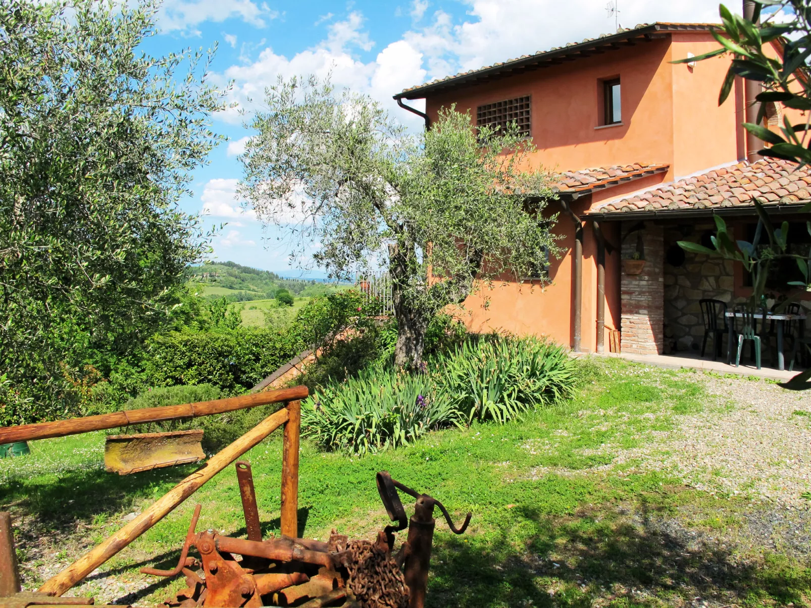 La Beccaccia-Outside