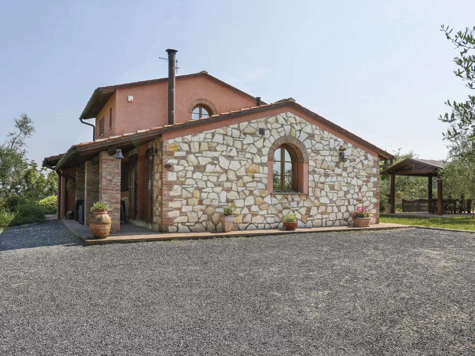 La Beccaccia-Outside