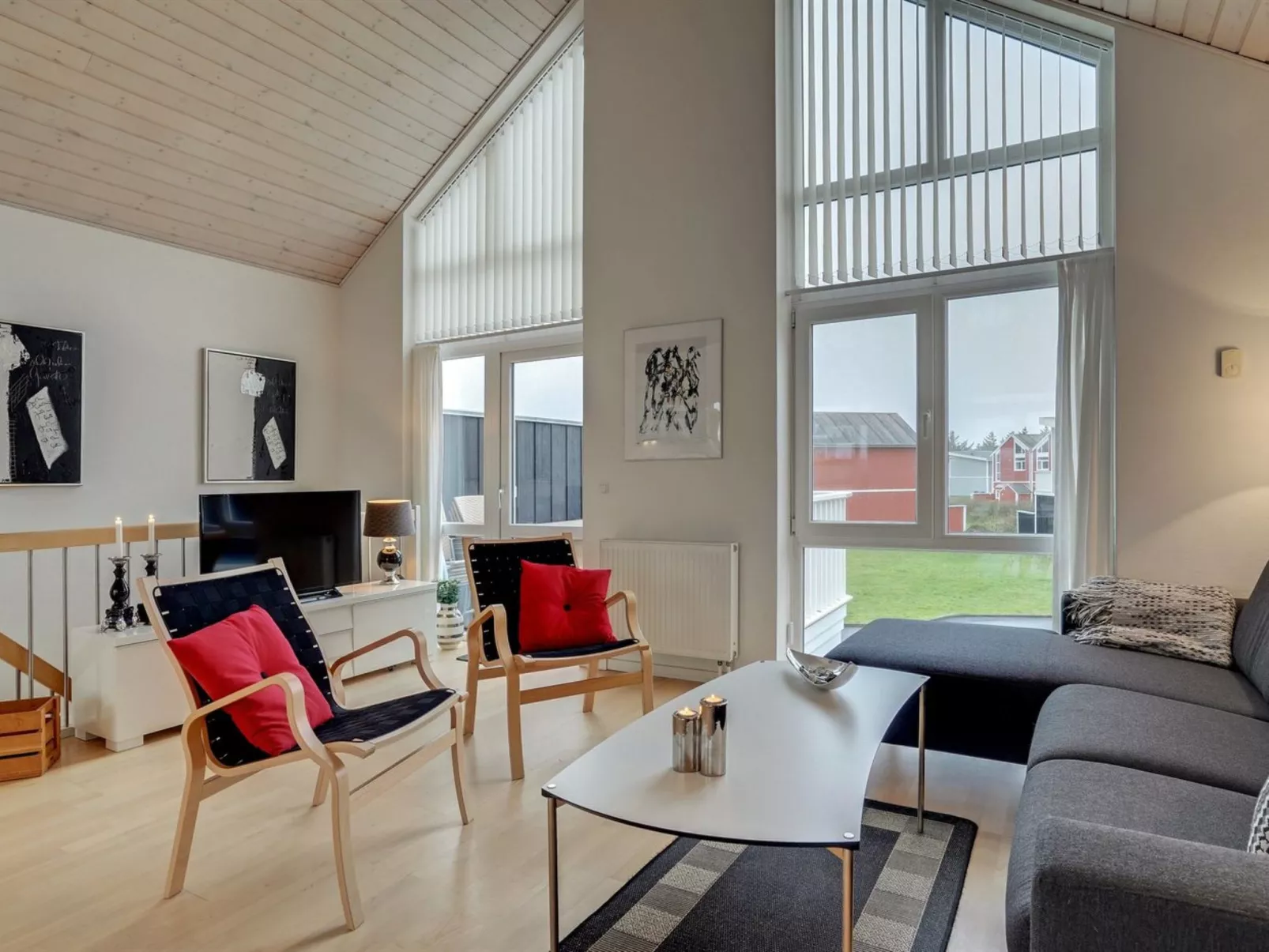 "Jören" - 700m from the sea-Inside