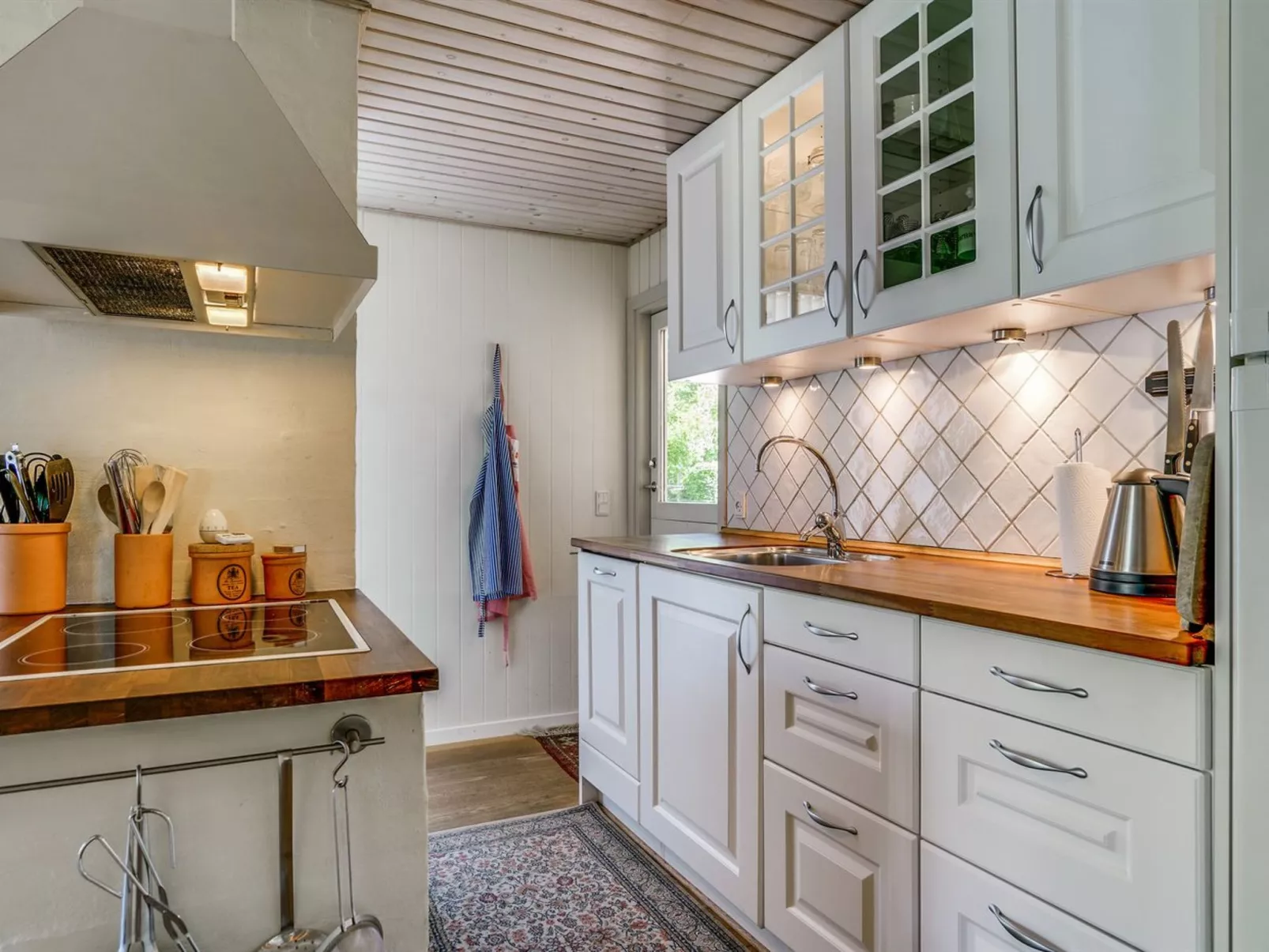 "Tjure" - 500m from the sea-Inside