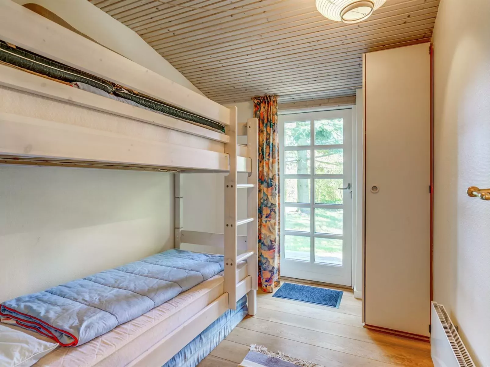 "Tjure" - 500m from the sea-Inside