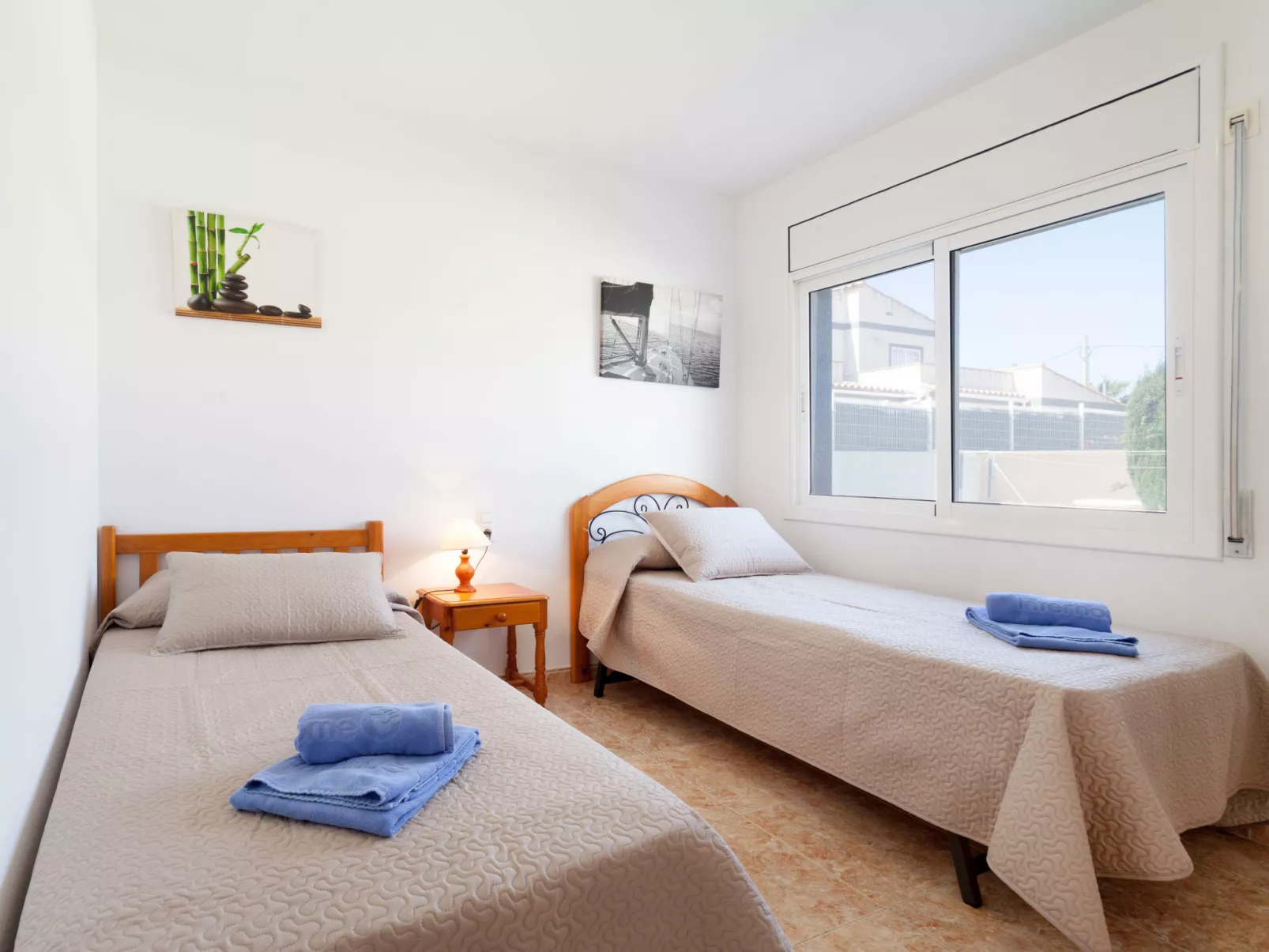 Villa Sant Jordi-Inside