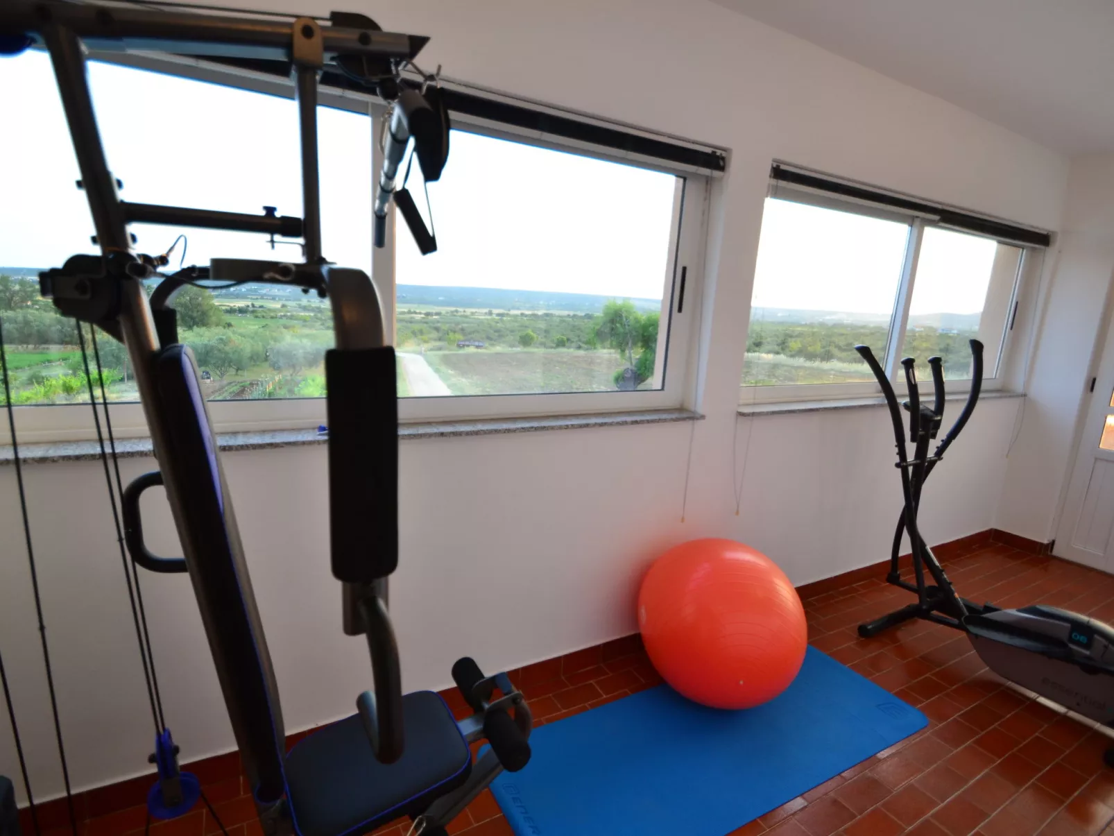 Frane-Inside