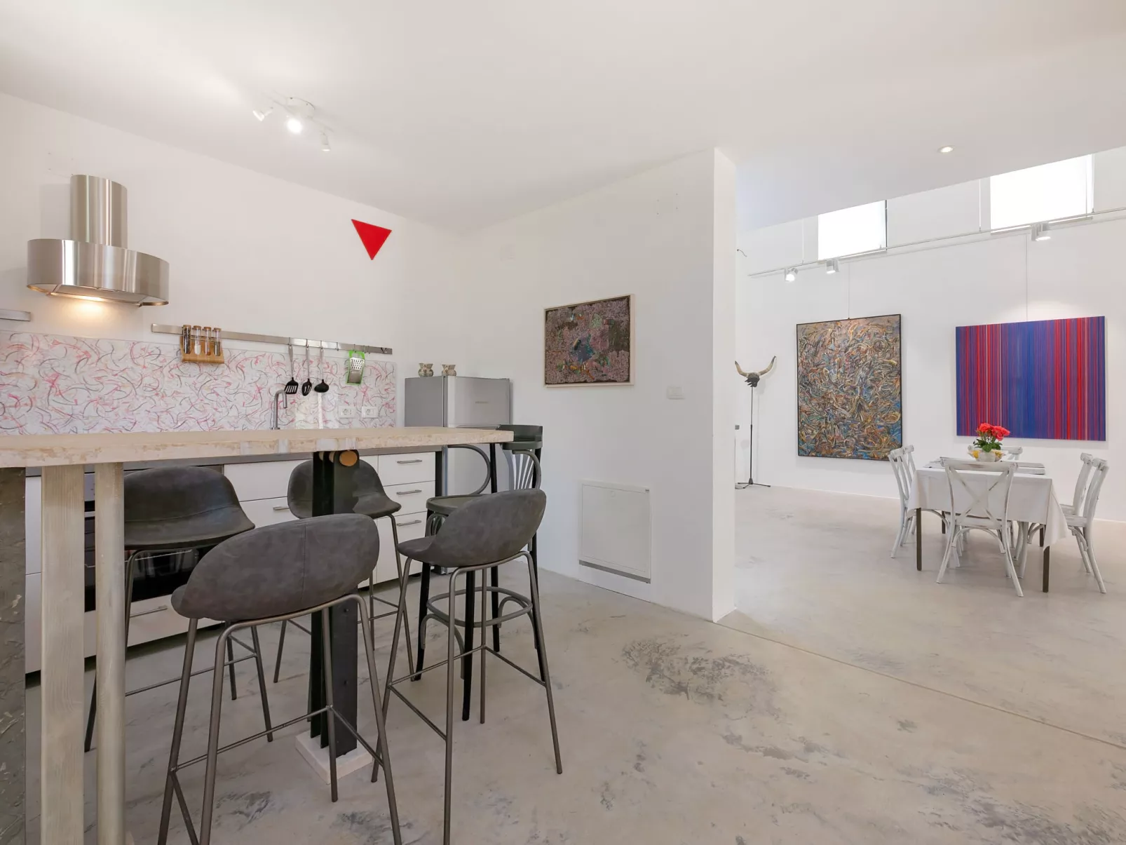 Studio Gallery Bura-Inside