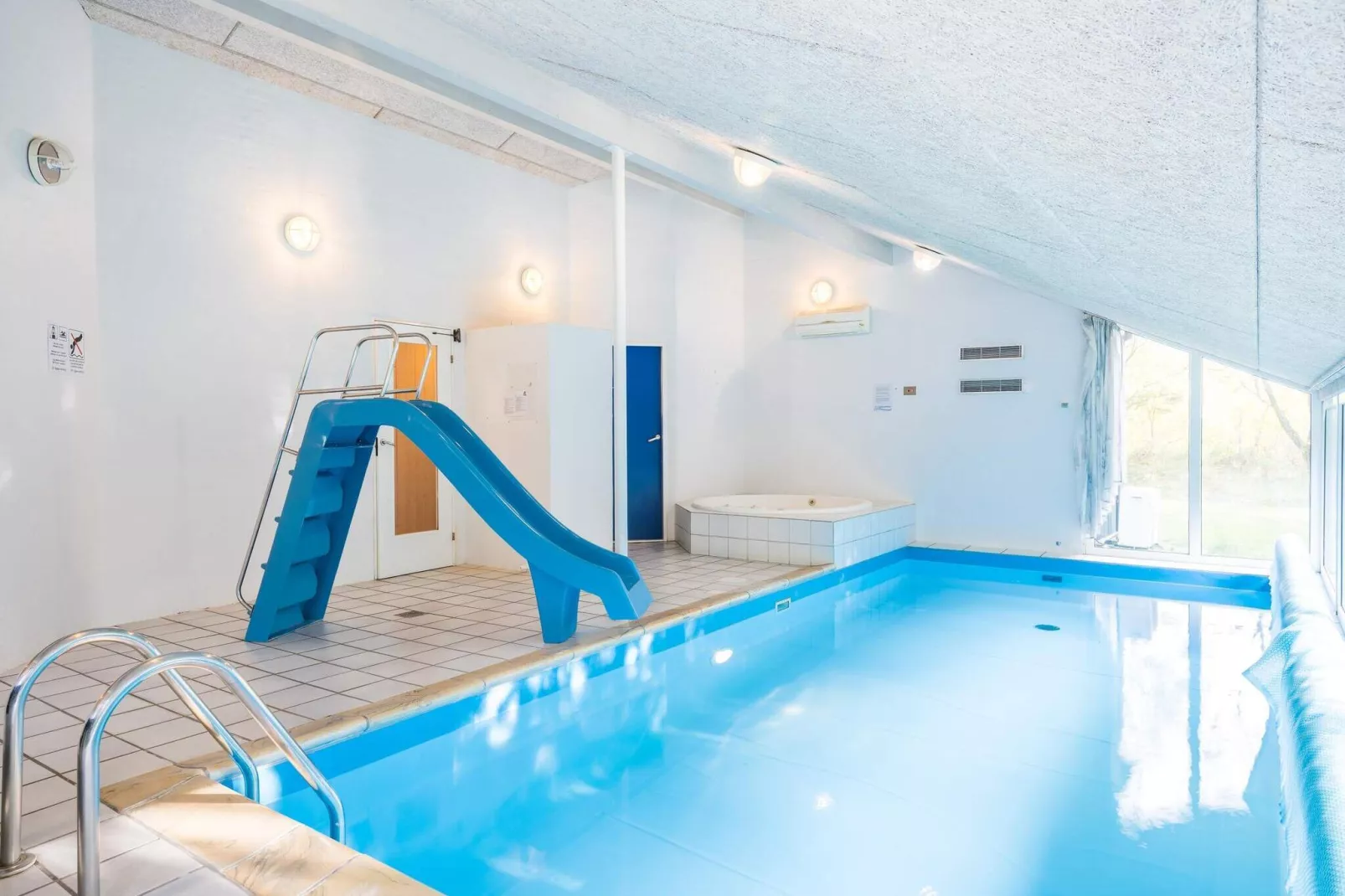 10 person holiday home in Nørre Nebel-Pool