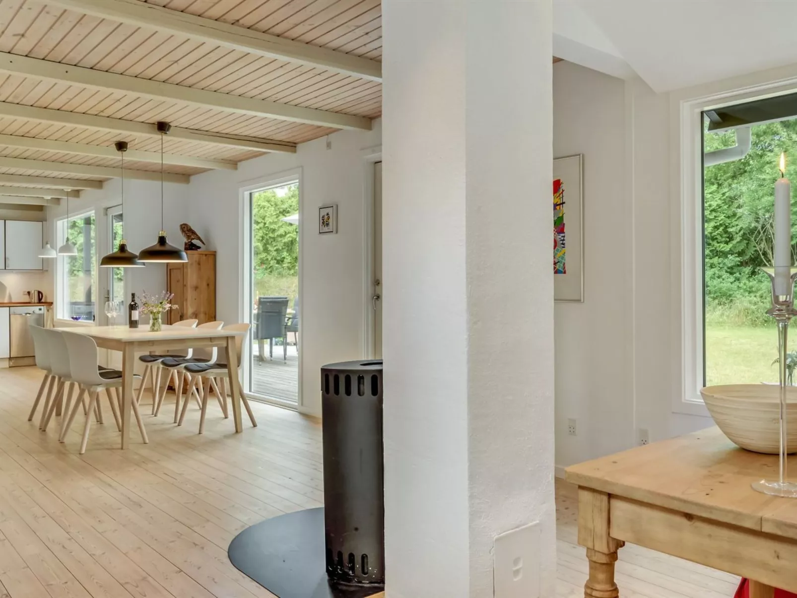 "Sverkel" - 700m from the sea-Inside