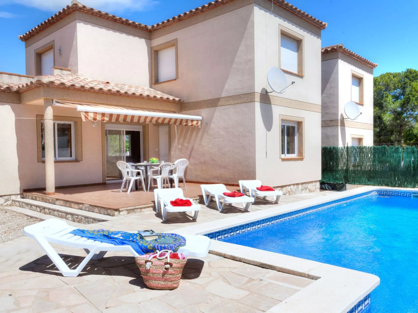 Villa Mimosa I-Outside