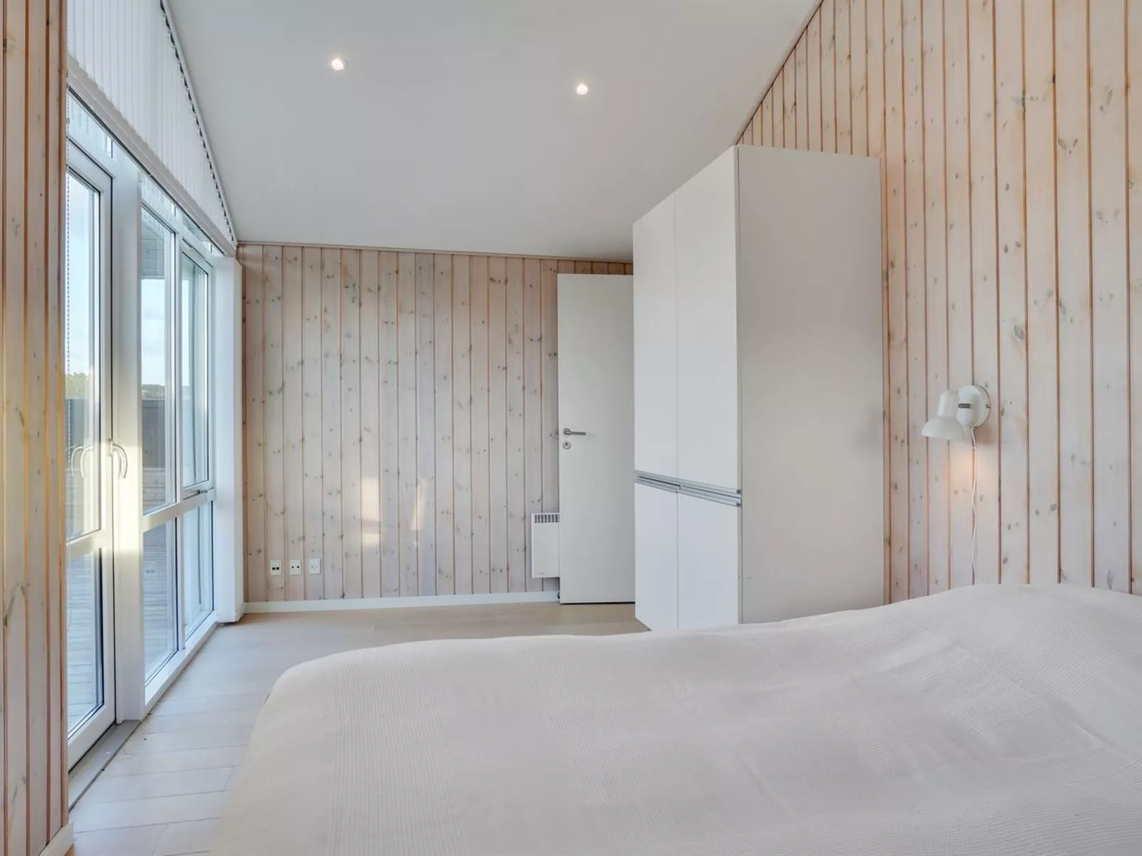 "Eileen" - 300m from the sea-Inside