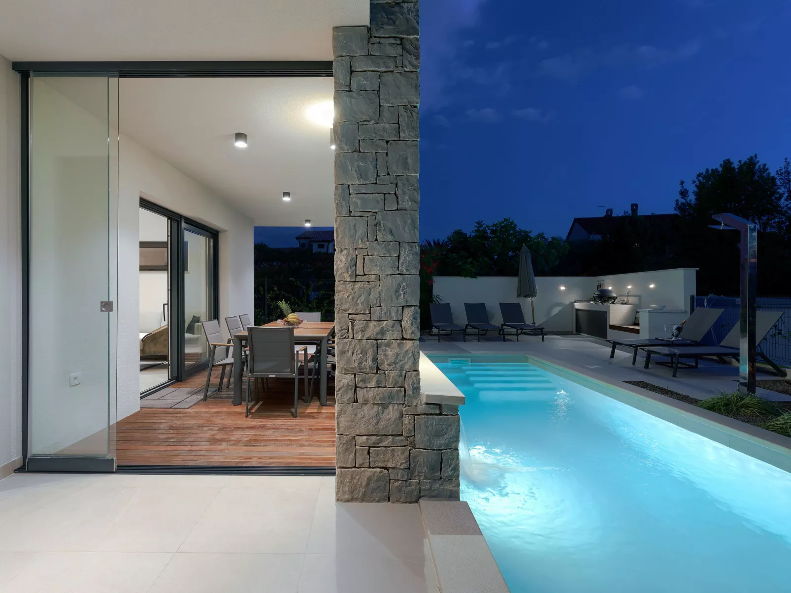 Villa Irena-Dehors