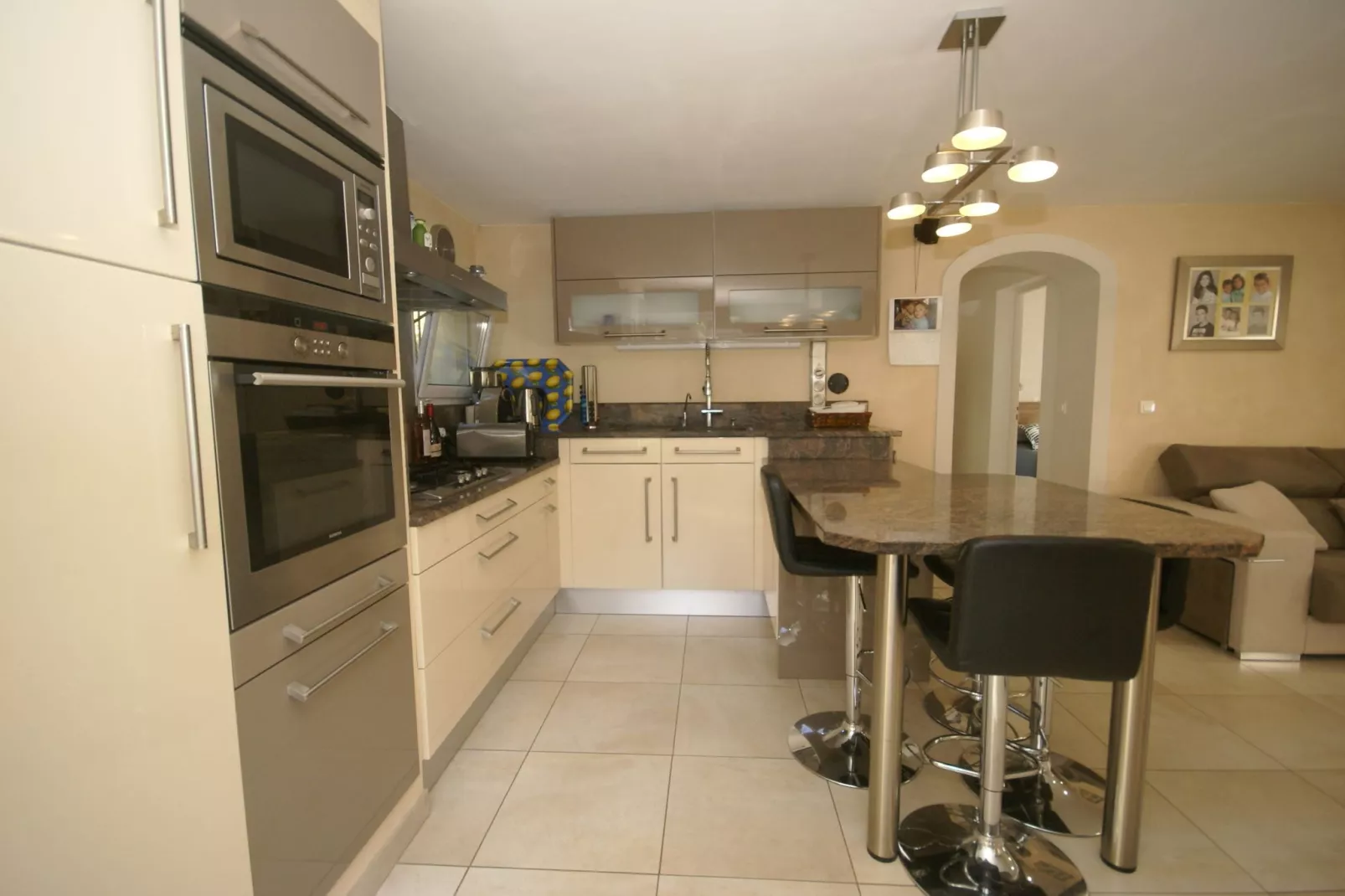 Villa Carqueiranne-Kitchen