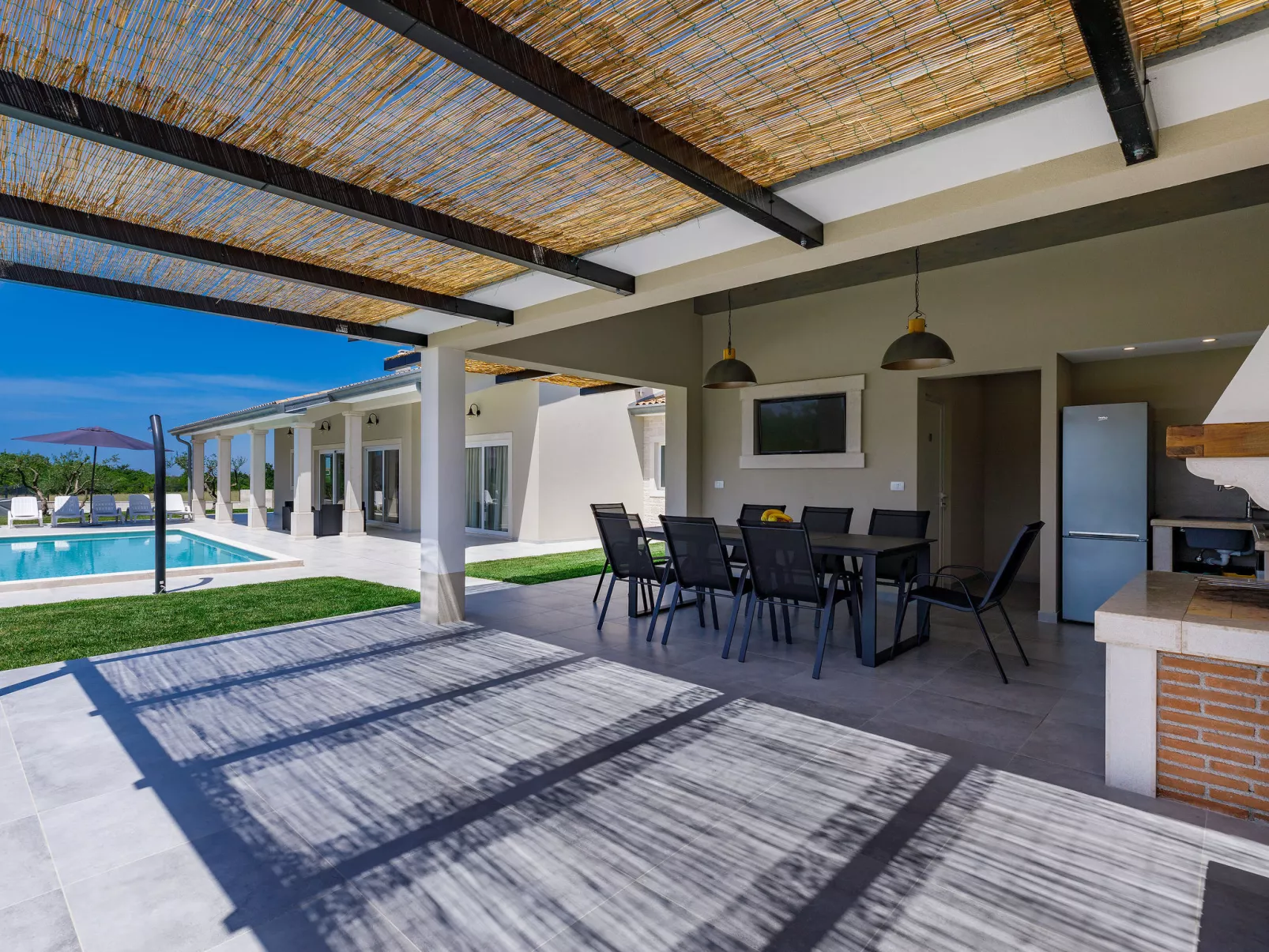 Villa Civitan-Outside