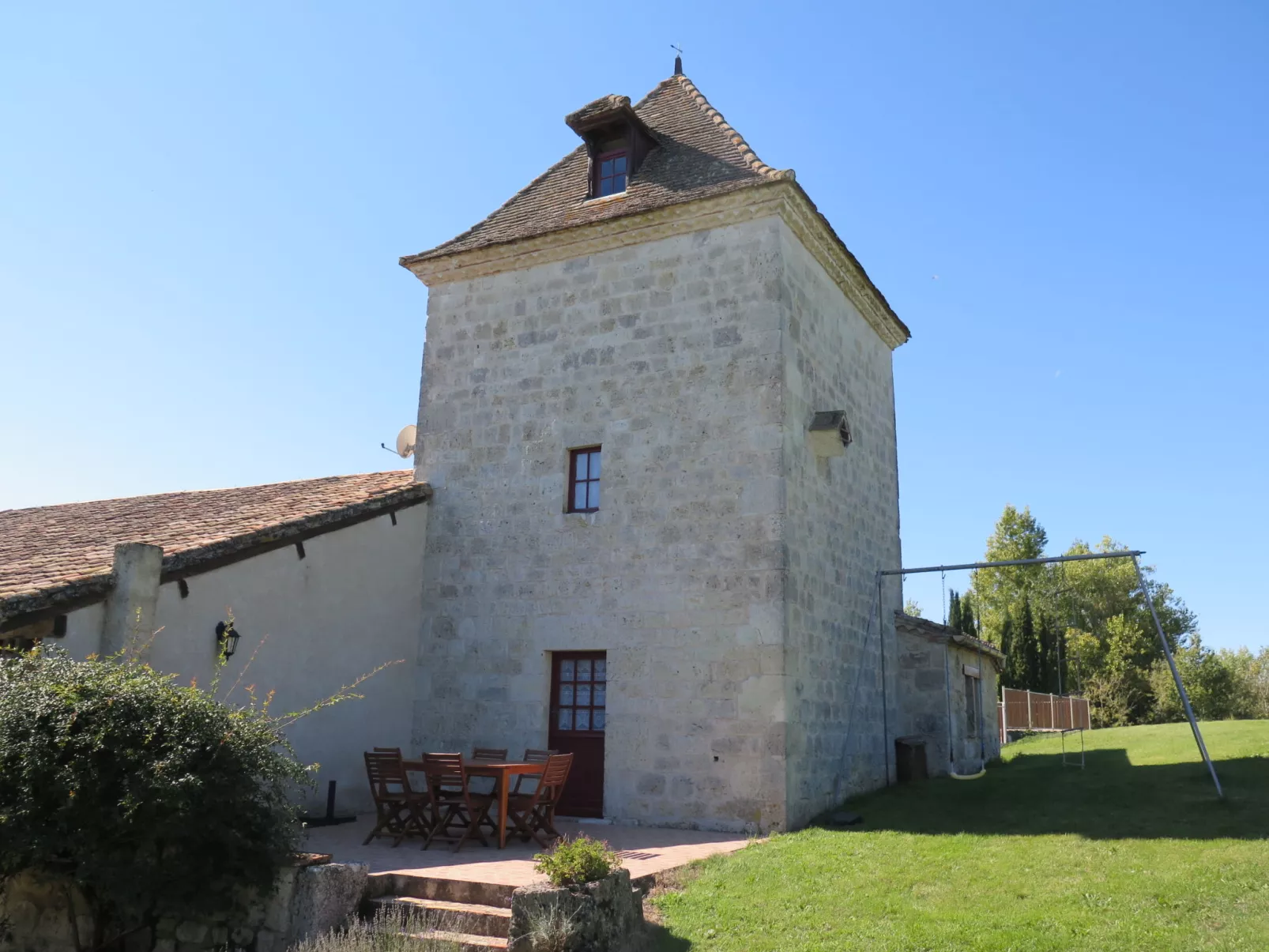 Le Pigeonnier Jacques-Outside
