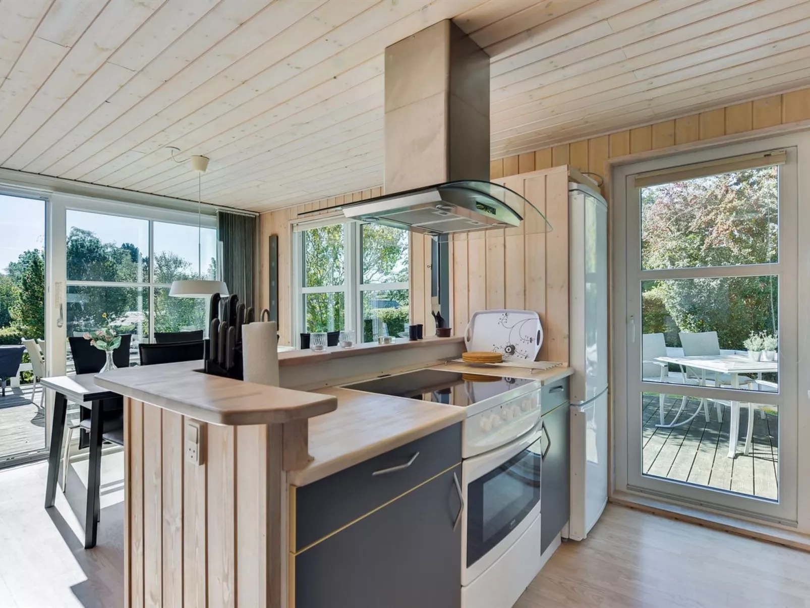 "Leandra" - 600m from the sea-Outside