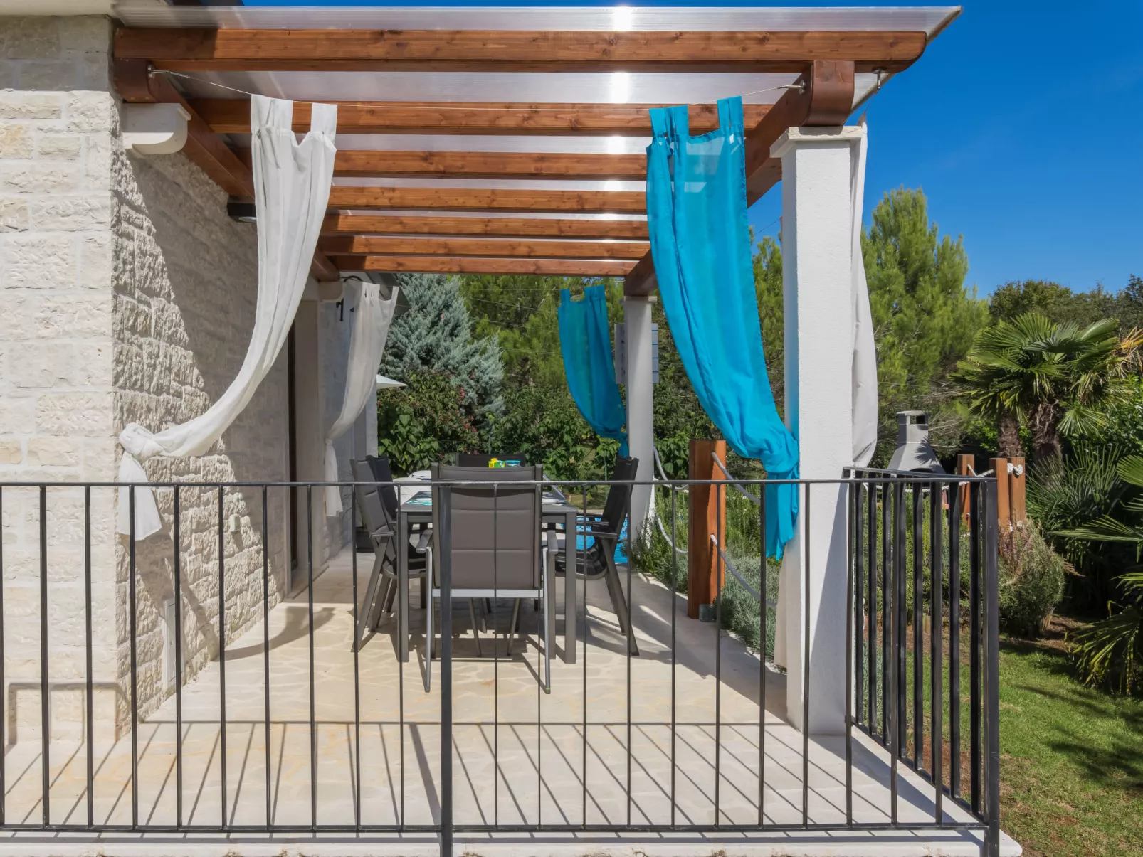 Villa Joy-Dedans
