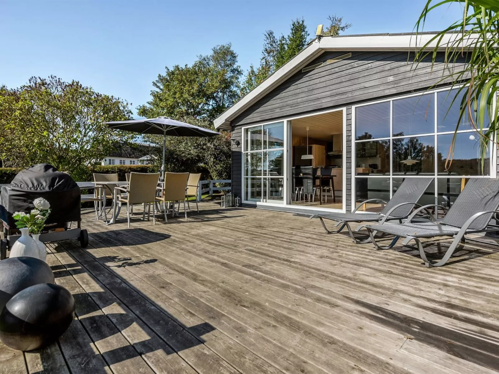 "Leandra" - 600m from the sea-Outside