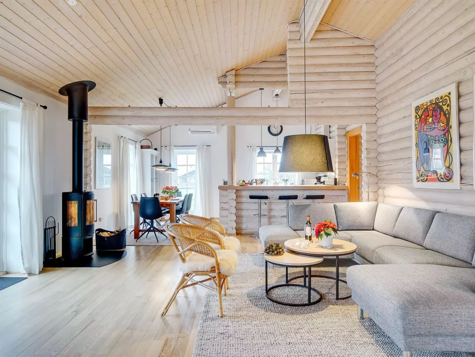 "Onerva" - 1.2km from the sea-Inside