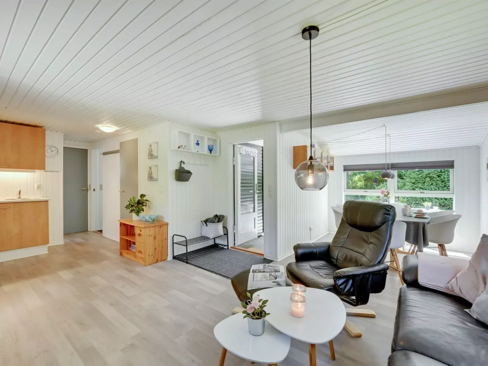 "Sanni" - 1.6km from the sea-Inside