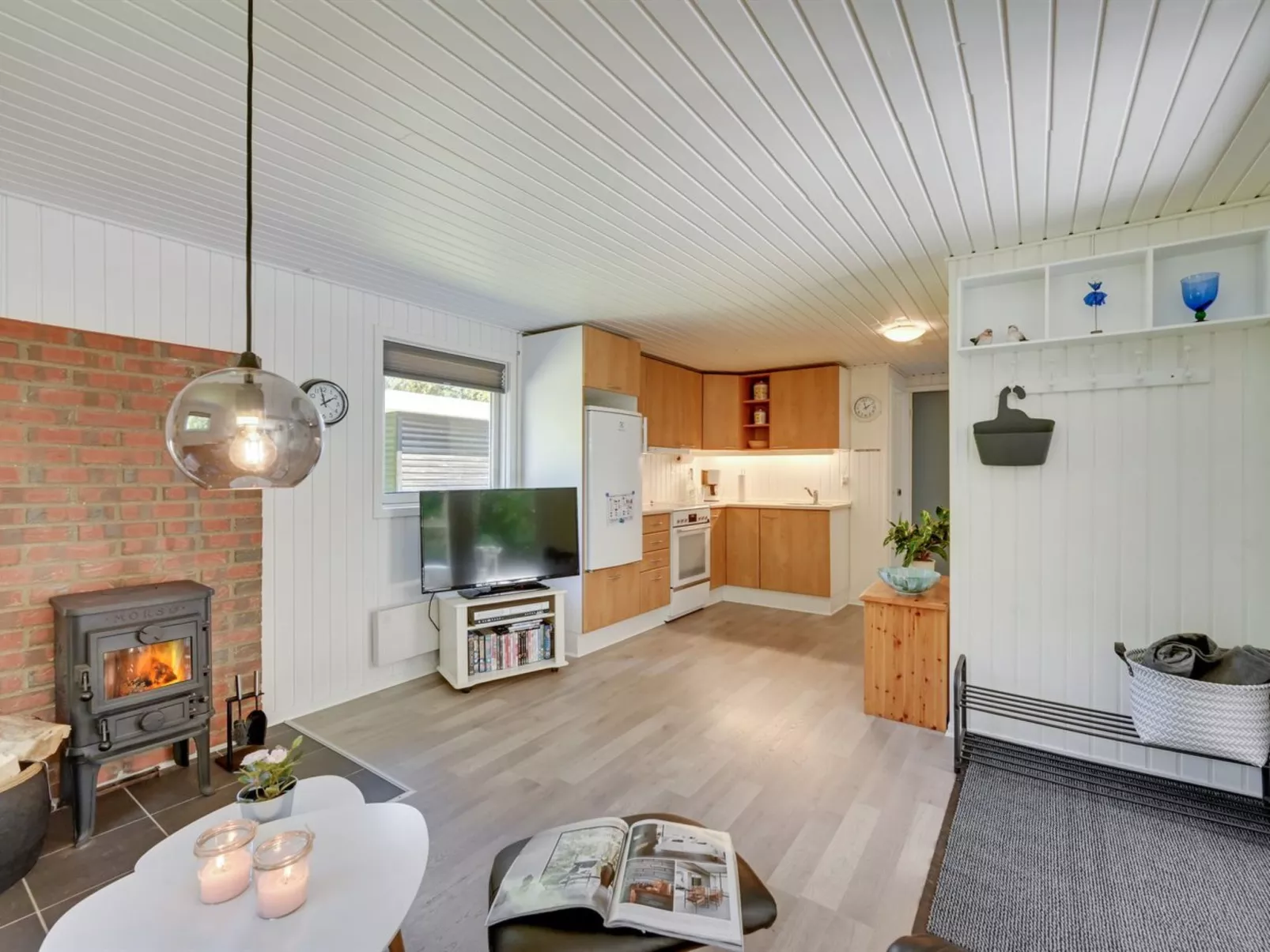 "Sanni" - 1.6km from the sea-Inside
