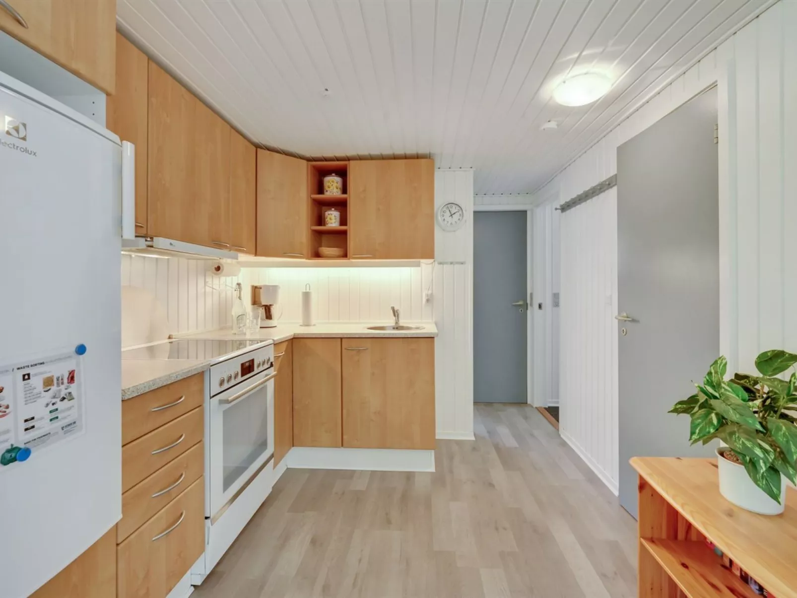 "Sanni" - 1.6km from the sea-Inside