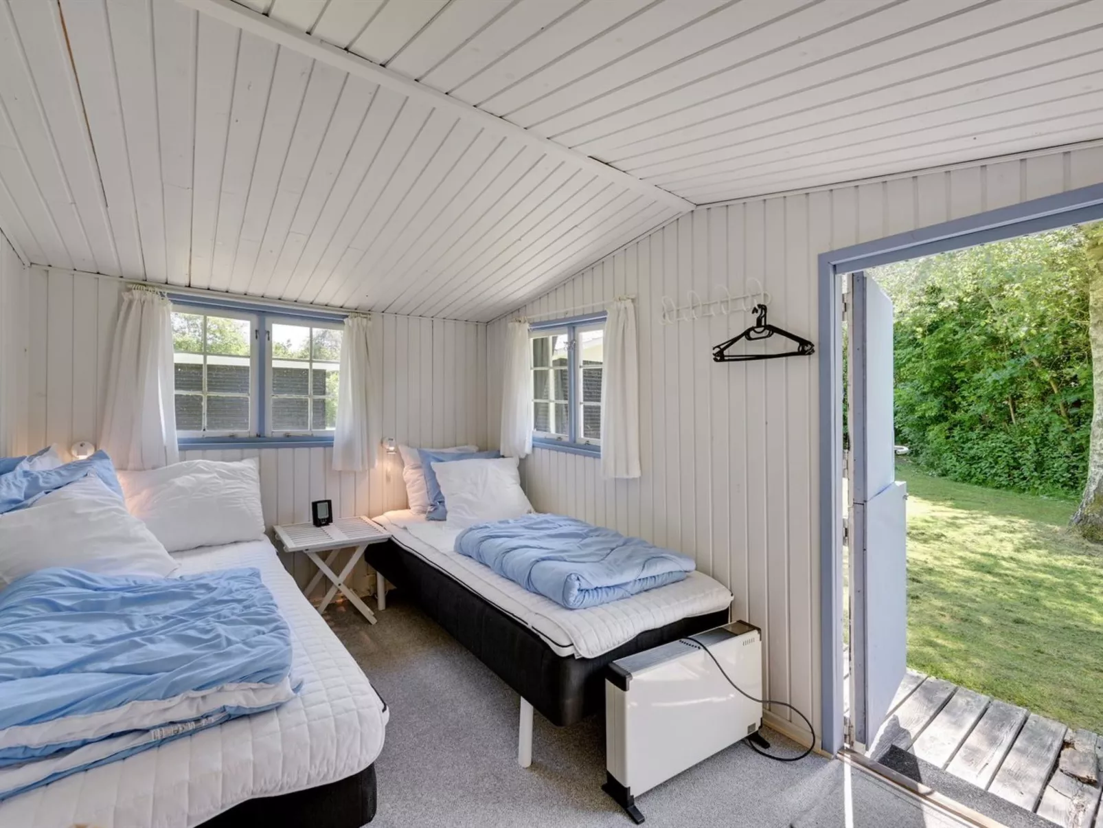 "Sanni" - 1.6km from the sea-Inside