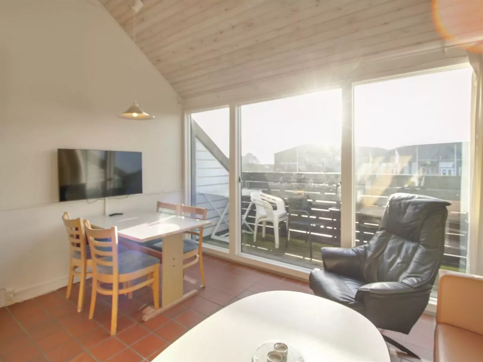 "Ronia" - 100m from the sea-Inside