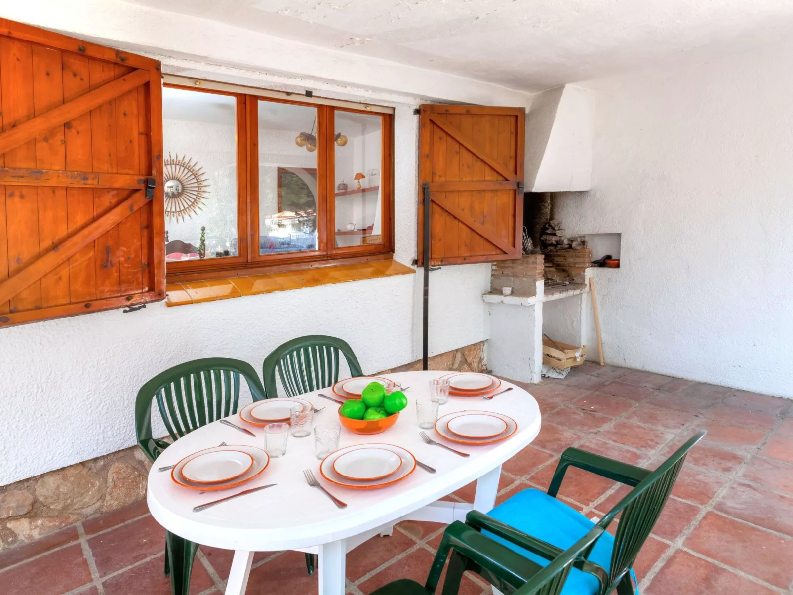 Villa Pinos-Outside