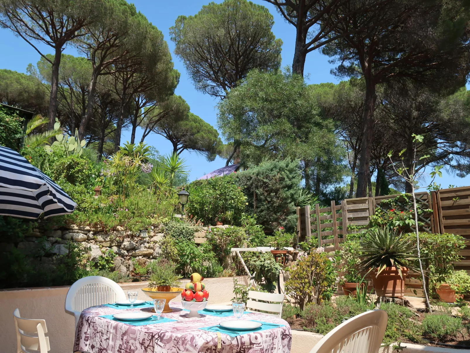 Domaine des Restanques-Outside