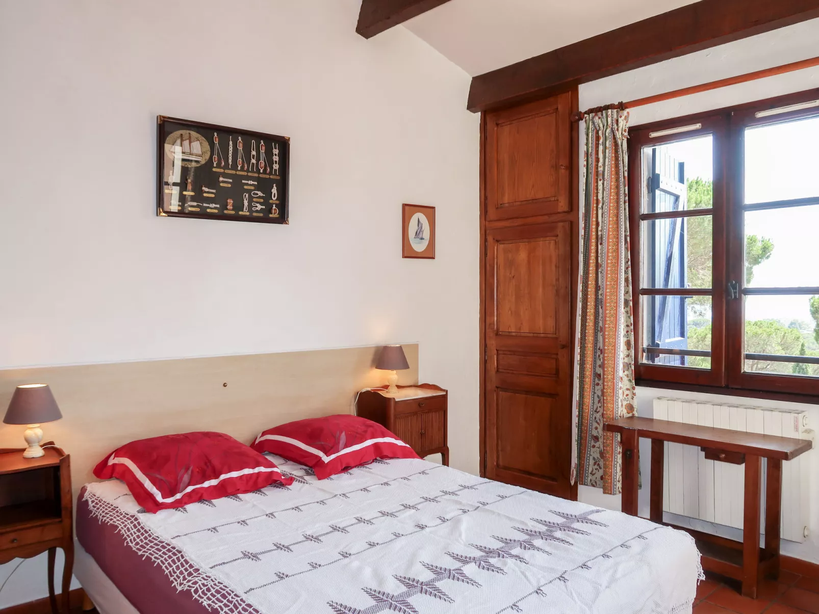 Domaine des Restanques-Inside