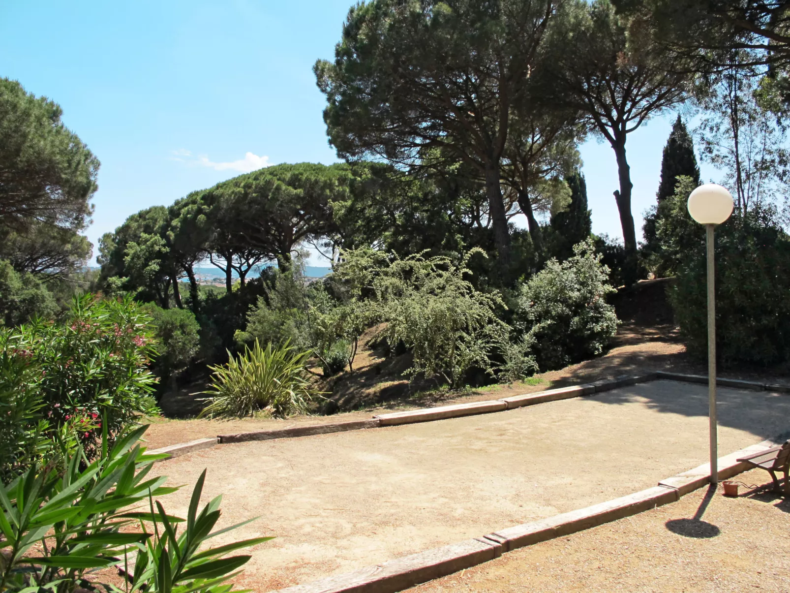 Domaine des Restanques-Outside