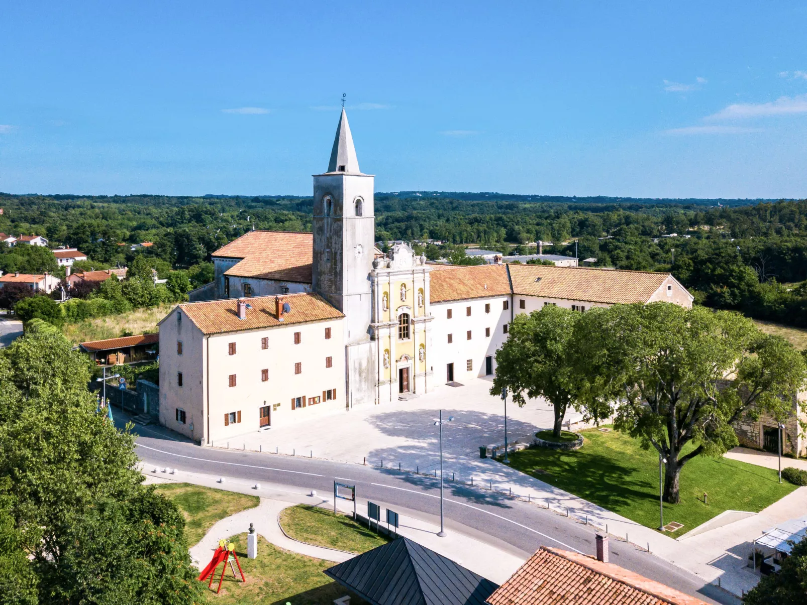 Lucija-Area