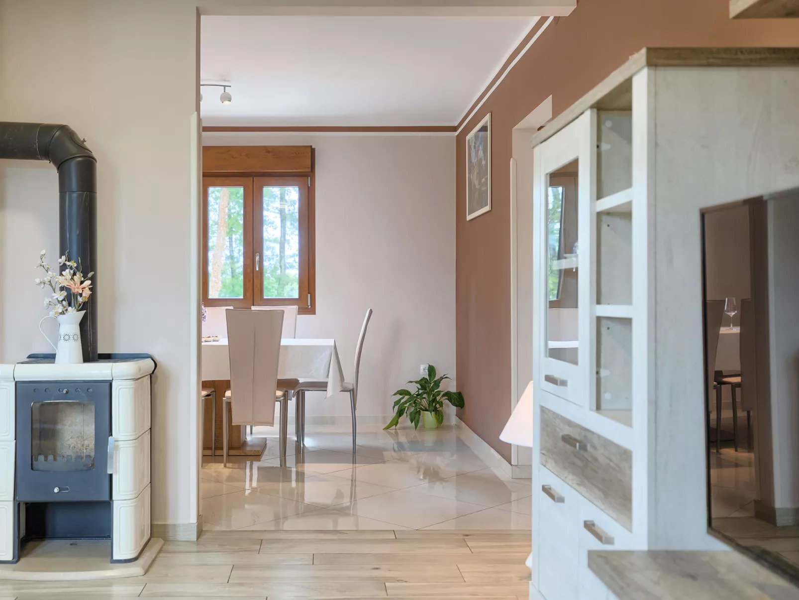 Villa Aniva-Inside