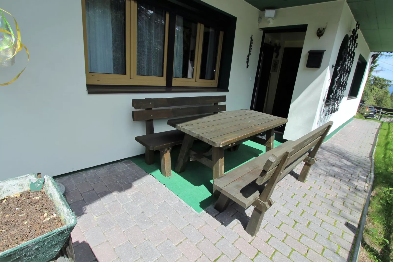 Chalet Truppe-Terrace balcony