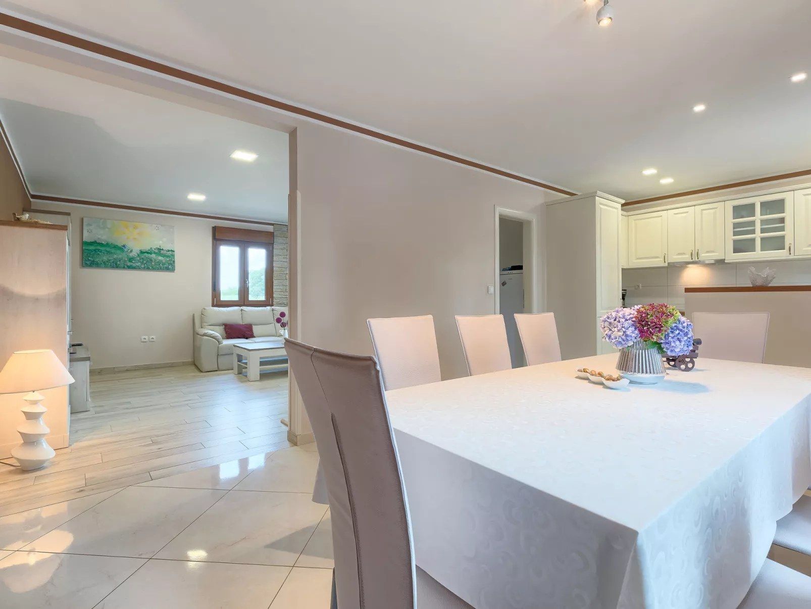 Villa Aniva-Inside