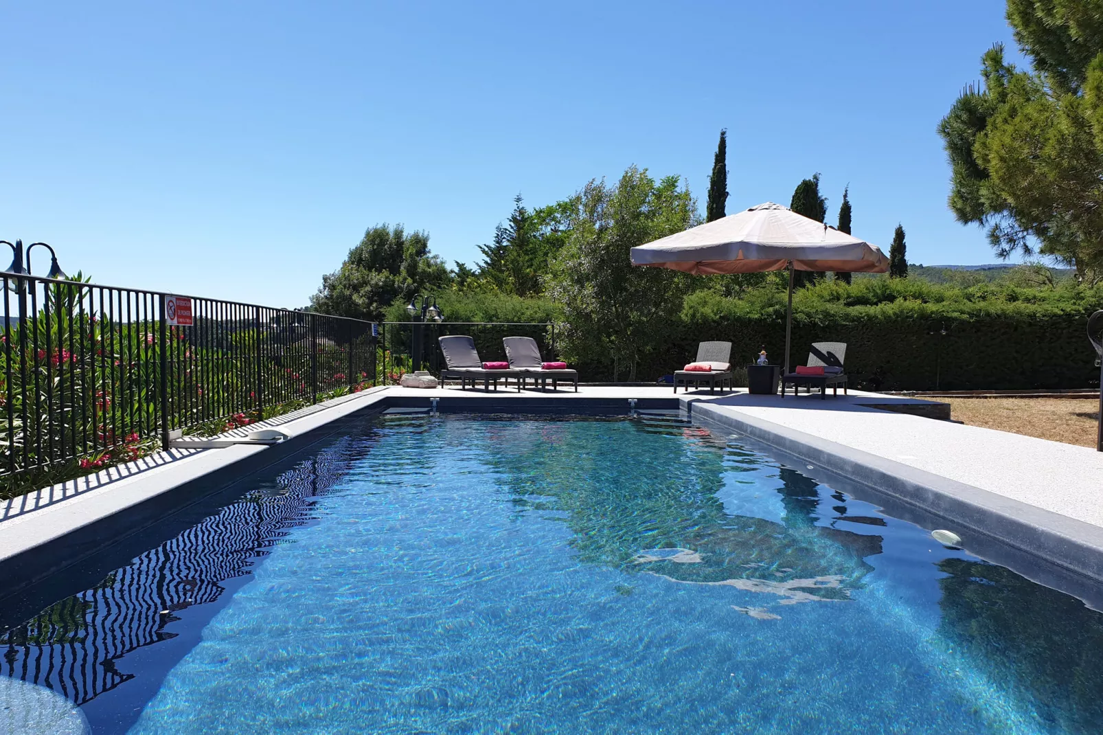 Cannelle-Pool