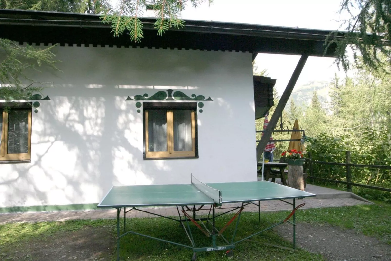 Chalet Truppe-Gardens summer