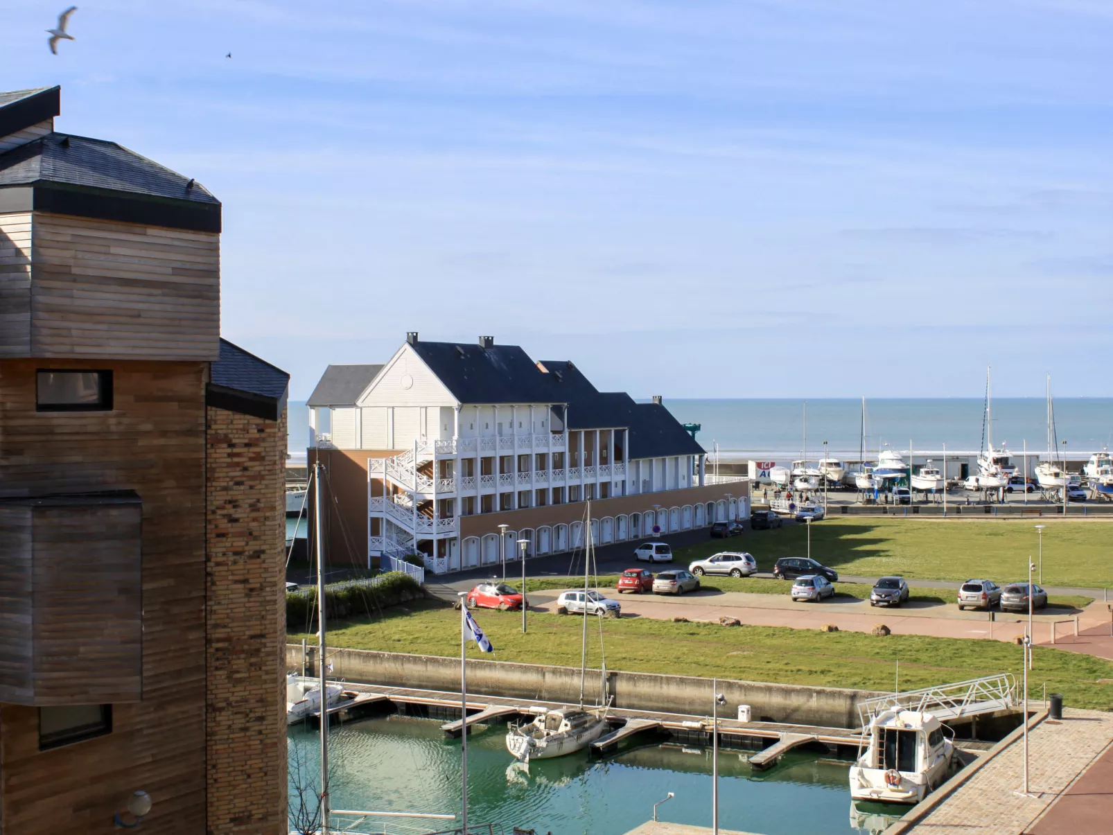 Les Marinas-Dehors