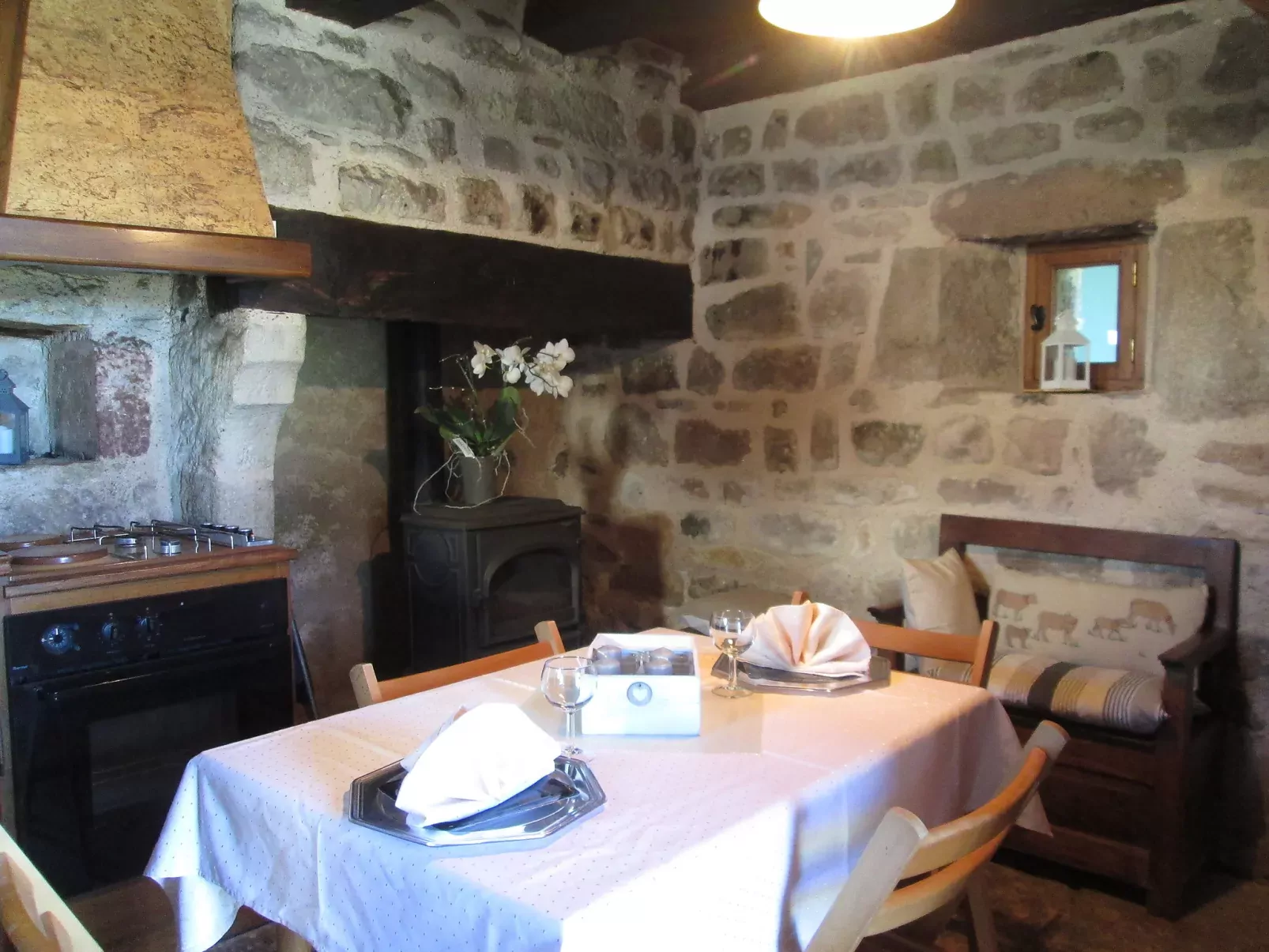 Le Pigeonnier-Inside