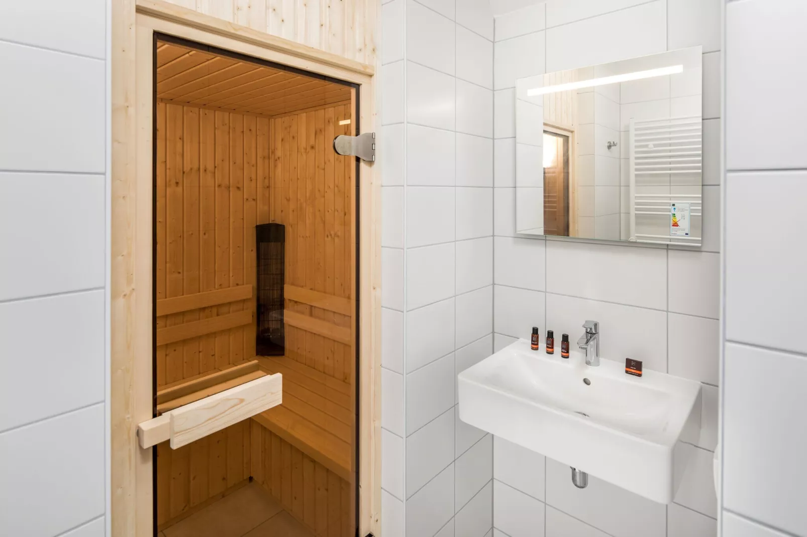 Beach Resort Nieuwvliet-Bad 9-Bathroom