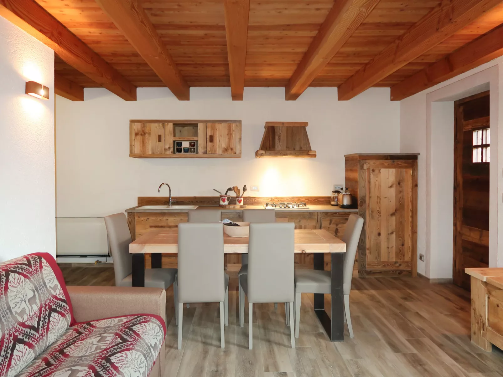 Les Combes-Inside