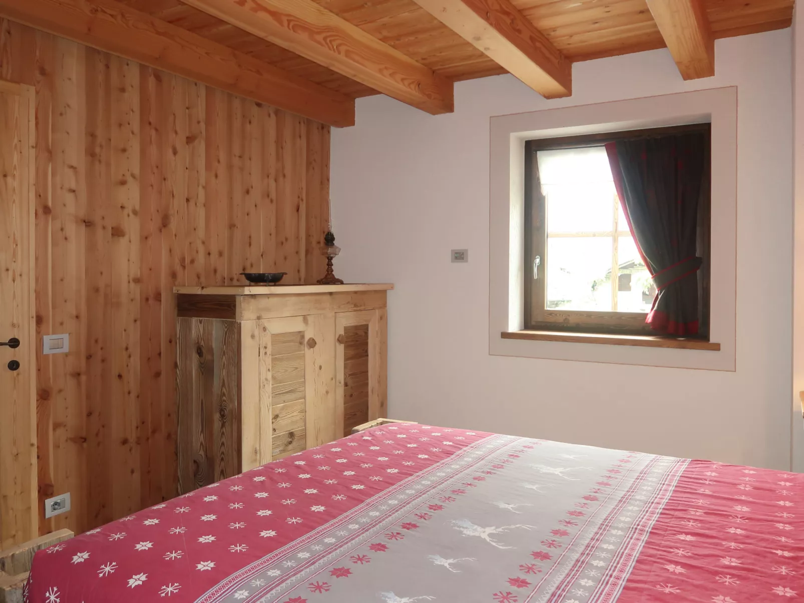 Les Combes-Inside