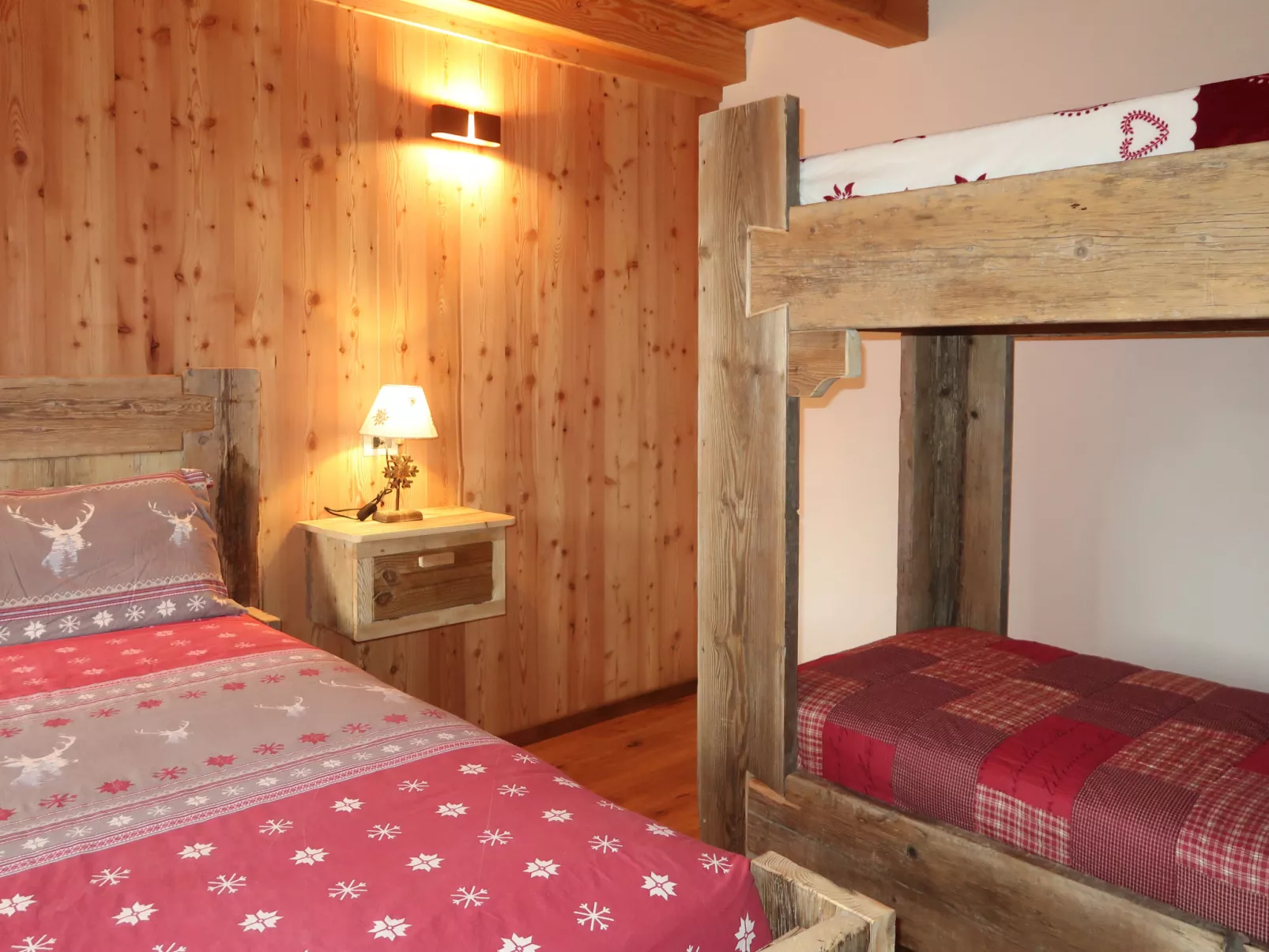 Les Combes-Inside