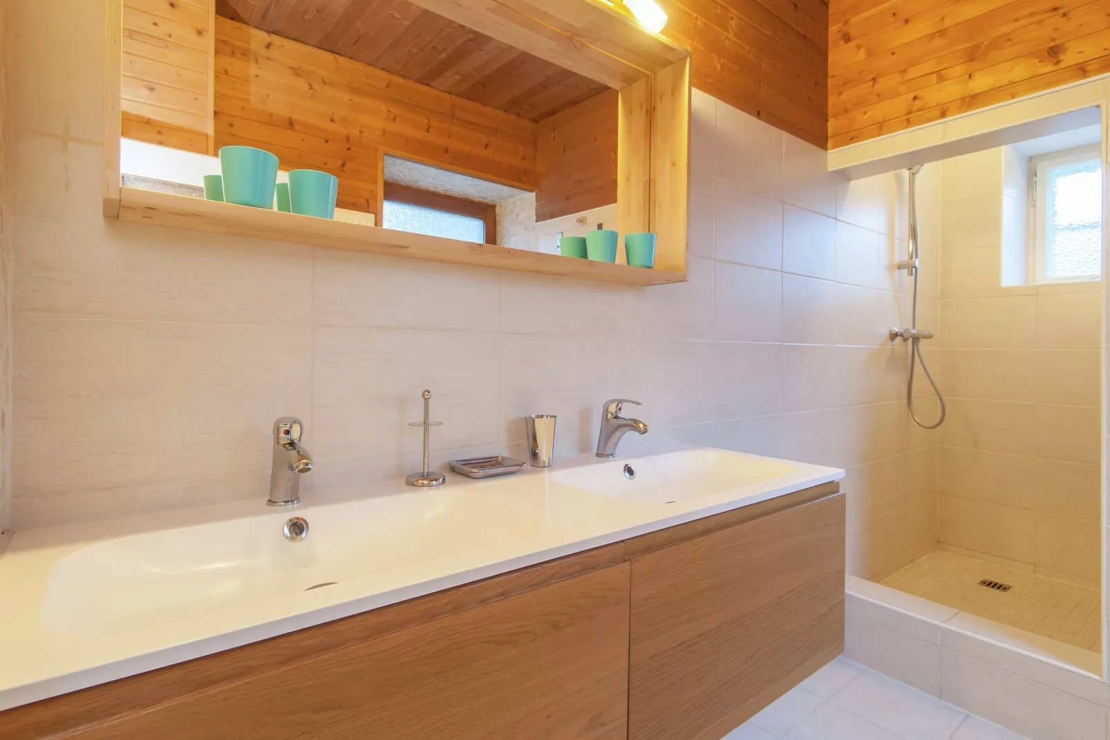 Haus Das kleine Paradies-Bathroom