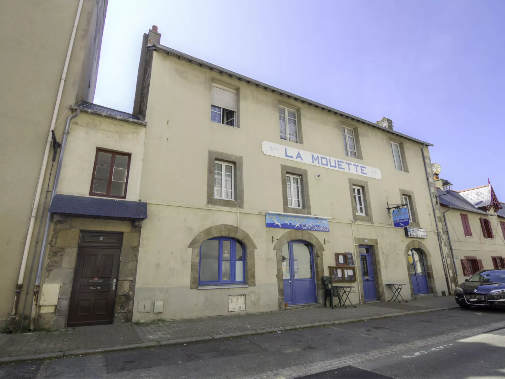 Dauphine-Outside
