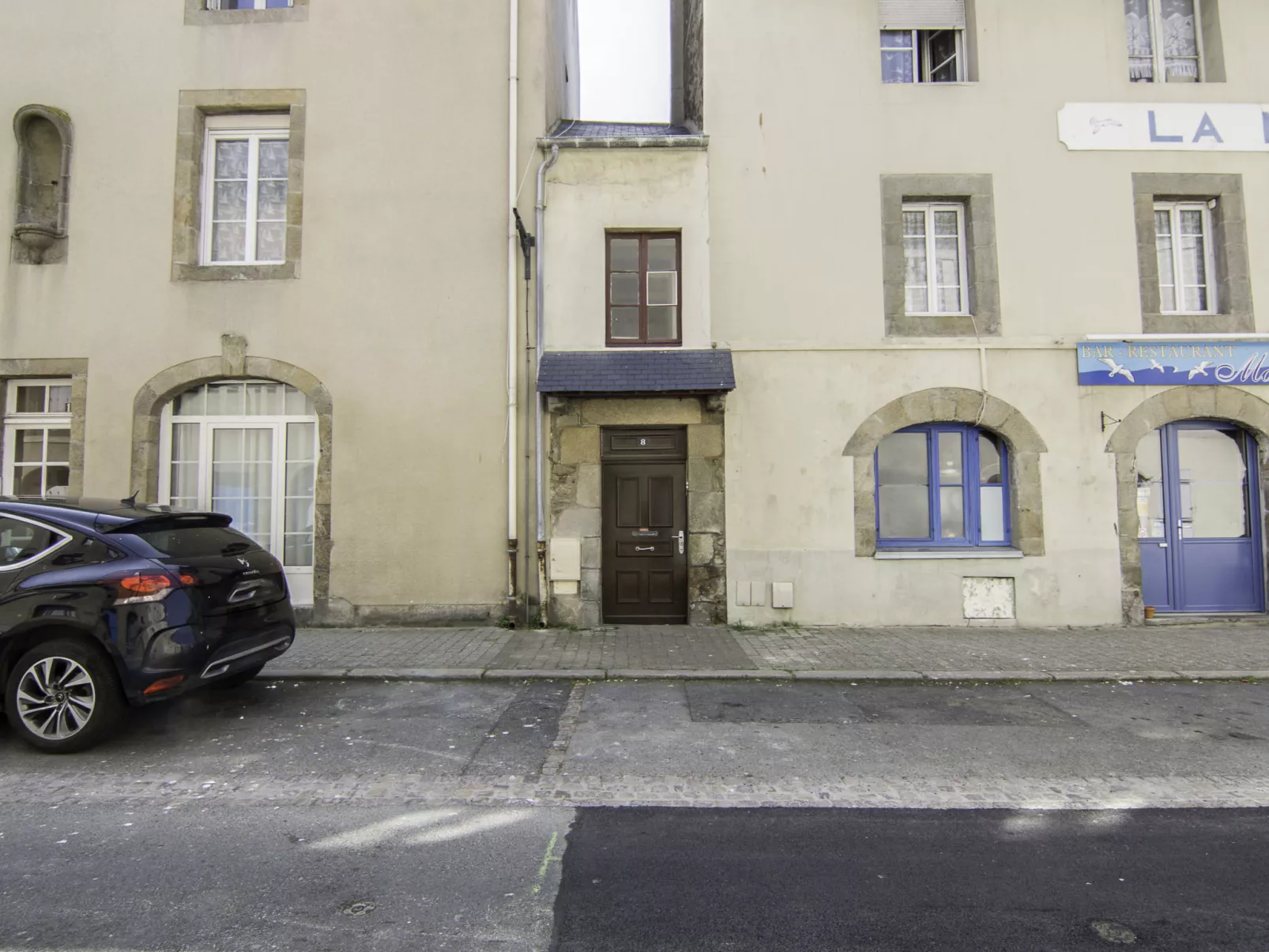 Dauphine-Outside